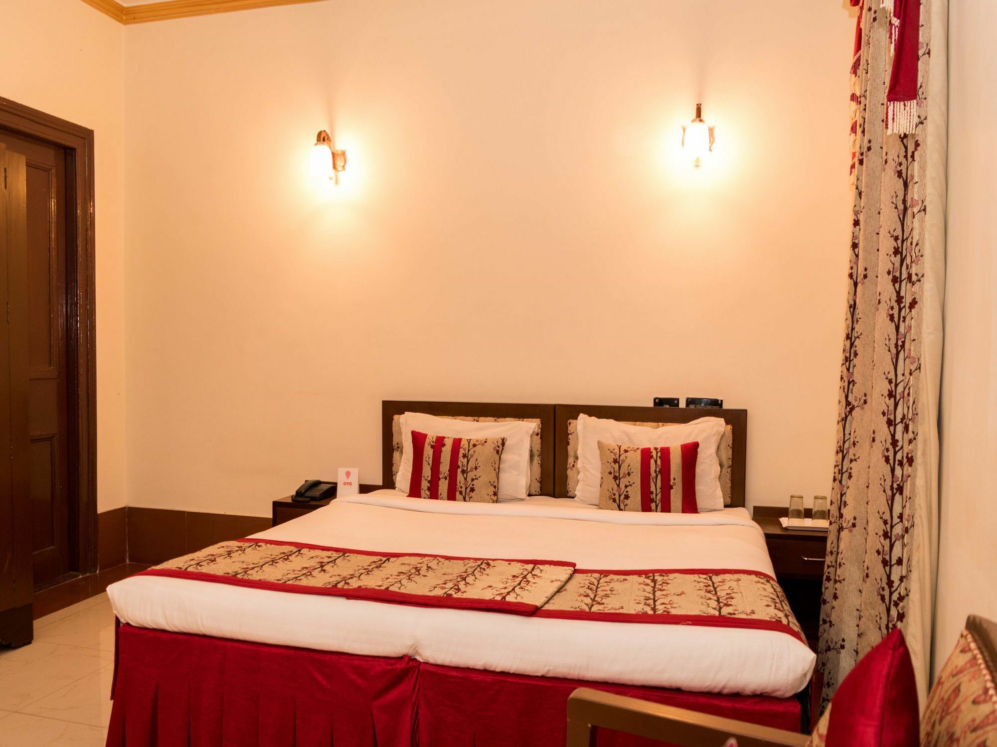 Oyo 5811 Seacom Inn Ymca Esplanade Calcutta Buitenkant foto